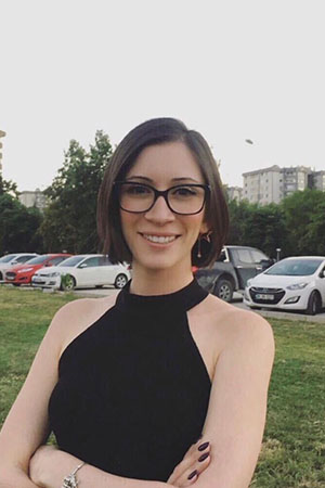 Esra Kayabalı